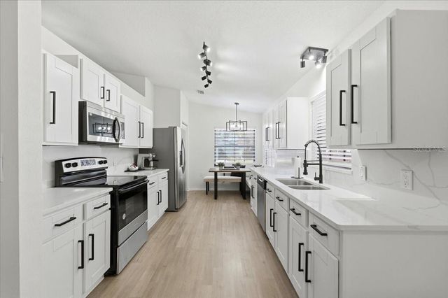 669 EAGLE RUN, Lakeland, FL 33809