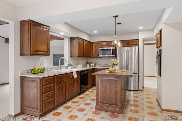 42518 Steepleview Street, Northville, MI 48168