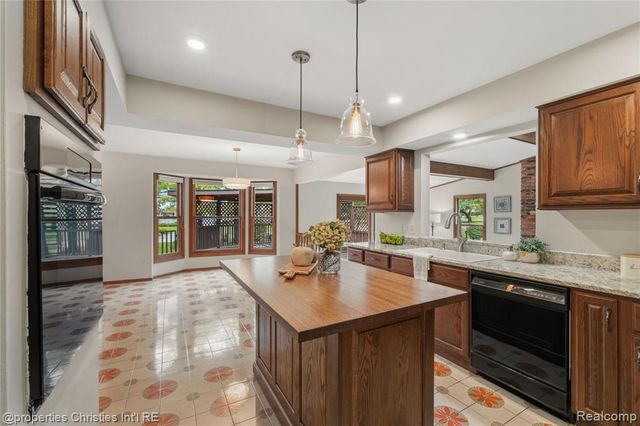 42518 Steepleview Street, Northville, MI 48168