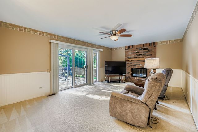 1520 Yosemite Parkway, Algonquin, IL 60102