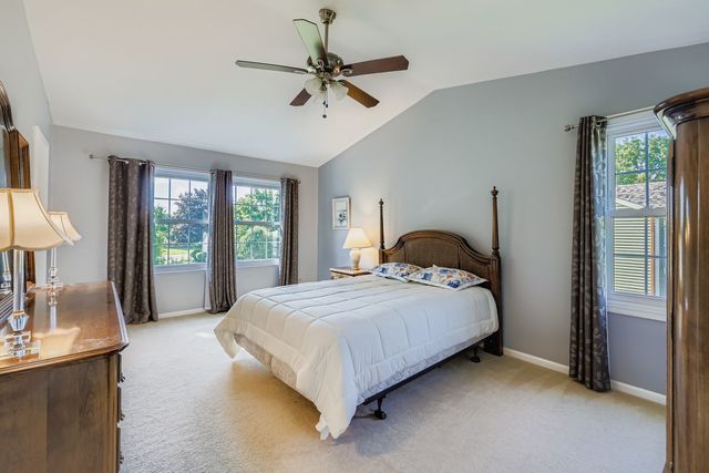 1520 Yosemite Parkway, Algonquin, IL 60102