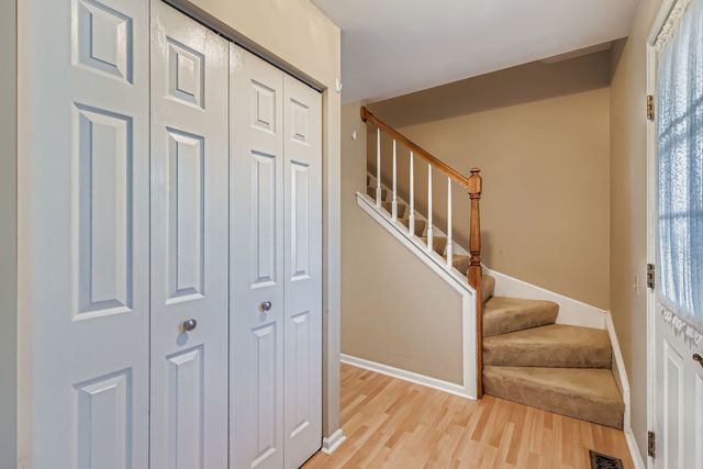 1520 Yosemite Parkway, Algonquin, IL 60102