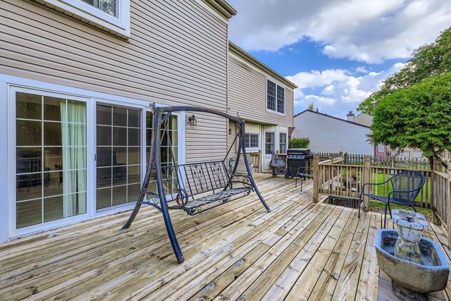 1520 Yosemite Parkway, Algonquin, IL 60102