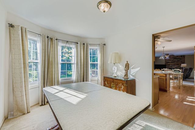 1520 Yosemite Parkway, Algonquin, IL 60102