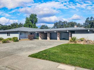 199 White Oak Dr, Santa Rosa, CA 95409