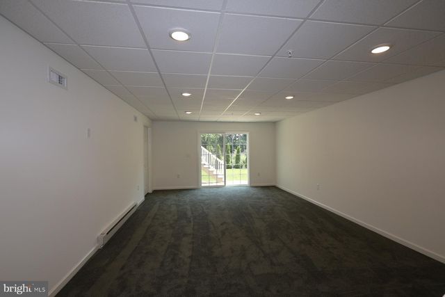 2452 SPRING WATER CIR, Lancaster, PA 17601