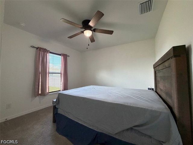 926 NE 33rd ST, Cape Coral, FL 33909