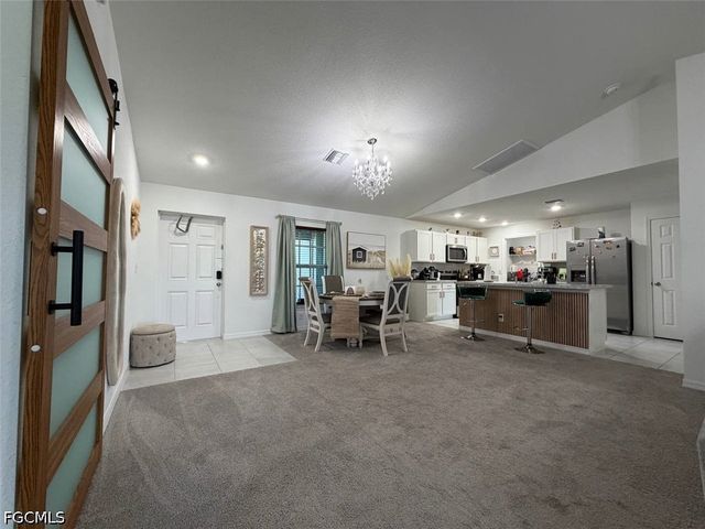 926 NE 33rd ST, Cape Coral, FL 33909