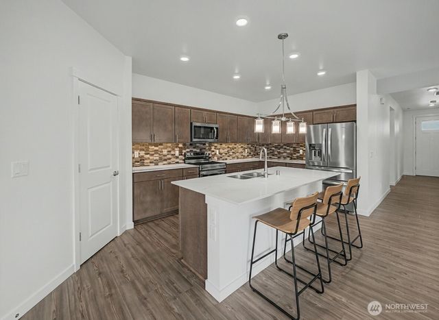 3530 Edith Avenue, Enumclaw, WA 98022