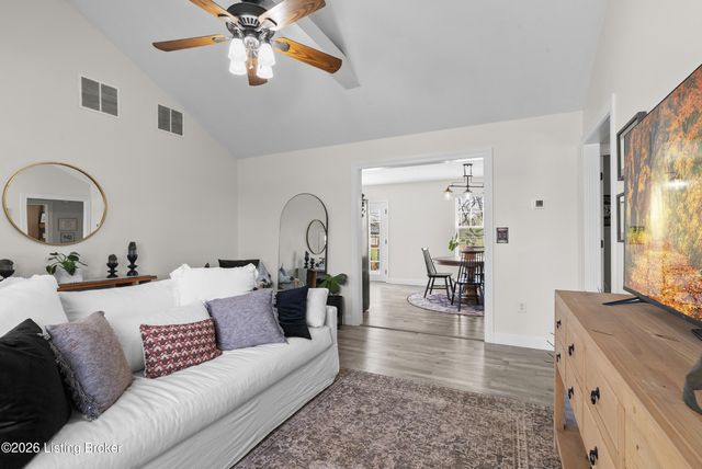 179 Evelyn Dr, Taylorsville, KY 40071