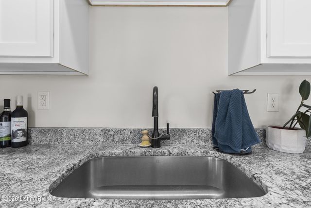 179 Evelyn Dr, Taylorsville, KY 40071