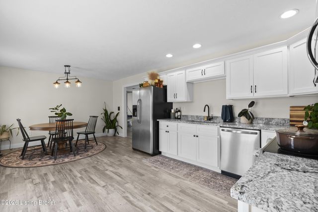 179 Evelyn Dr, Taylorsville, KY 40071