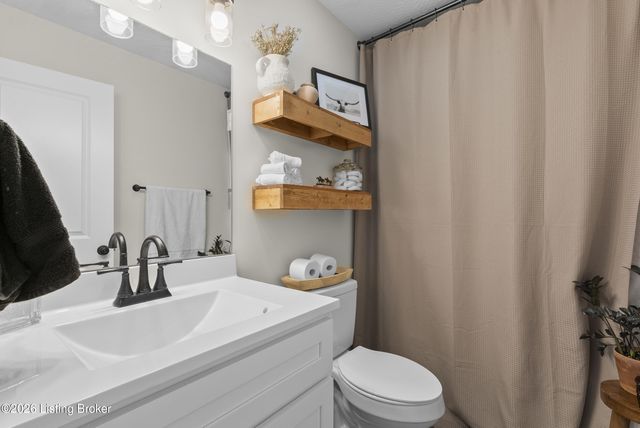 179 Evelyn Dr, Taylorsville, KY 40071