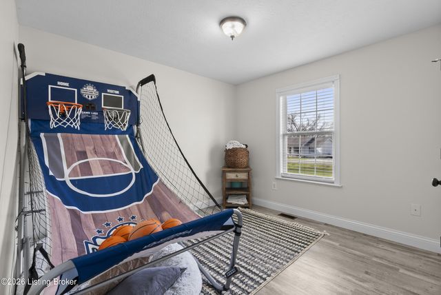 179 Evelyn Dr, Taylorsville, KY 40071