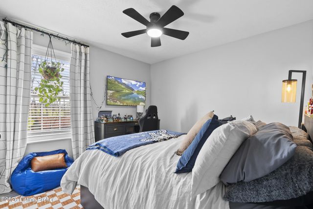 179 Evelyn Dr, Taylorsville, KY 40071