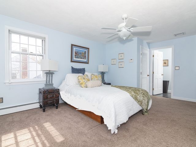 6 Barry Drive, Framingham, MA 01702