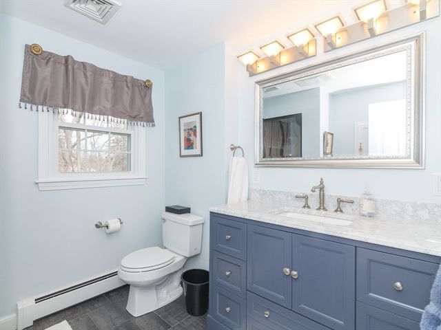 6 Barry Drive, Framingham, MA 01702