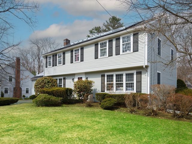 6 Barry Drive, Framingham, MA 01702