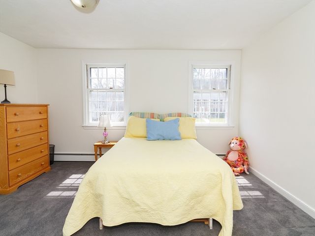 6 Barry Drive, Framingham, MA 01702