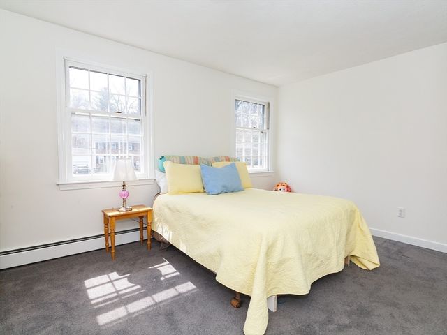 6 Barry Drive, Framingham, MA 01702