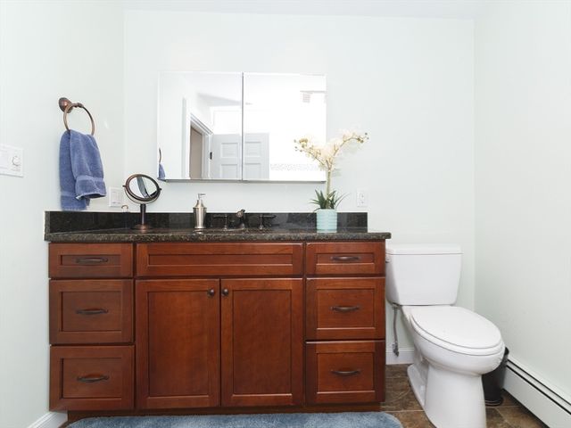 6 Barry Drive, Framingham, MA 01702