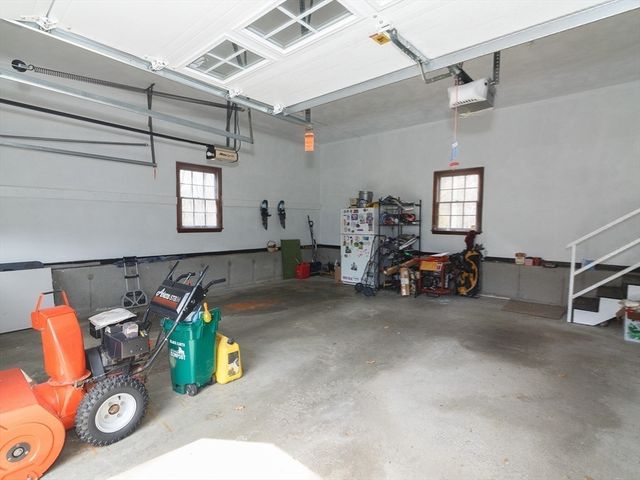 6 Barry Drive, Framingham, MA 01702