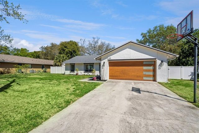 425 E ORANGE STREET, Altamonte Springs, FL 32701