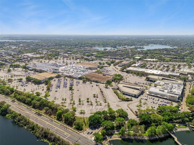 425 E ORANGE STREET, Altamonte Springs, FL 32701