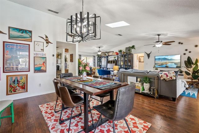 425 E ORANGE STREET, Altamonte Springs, FL 32701