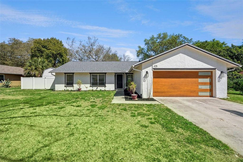 425 E ORANGE STREET, Altamonte Springs, FL 32701