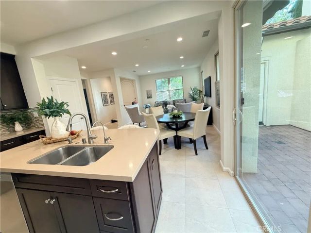 84 Jade Flower, Irvine, CA 92620