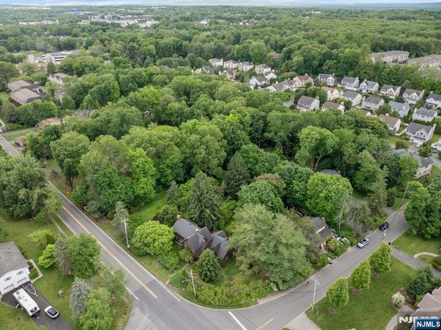 148 Spring Valley Road, Montvale, NJ 07645