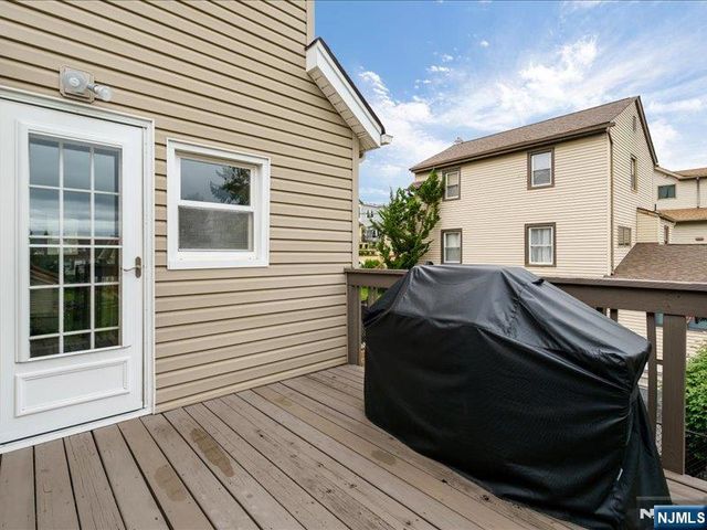 521 9th Street, Carlstadt, NJ 07072