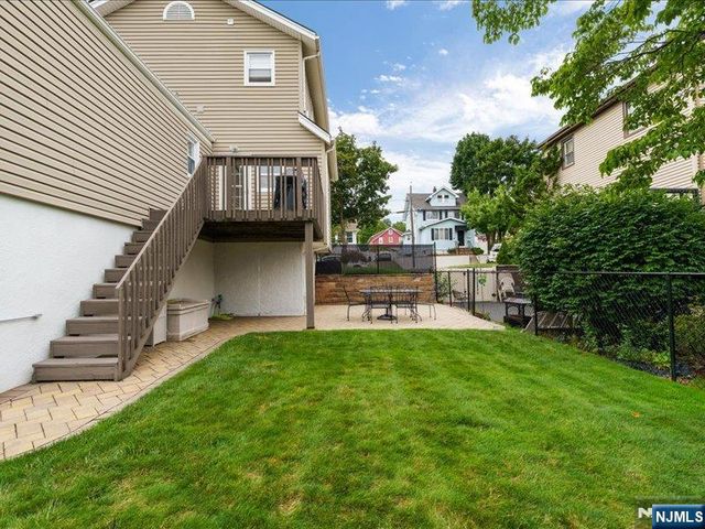521 9th Street, Carlstadt, NJ 07072
