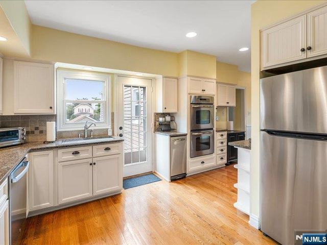 521 9th Street, Carlstadt, NJ 07072