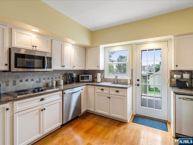 521 9th Street, Carlstadt, NJ 07072