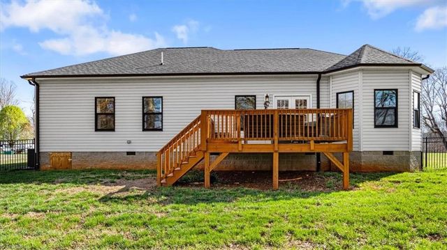 3489 Vance Street Extension, Reidsville, NC 27320