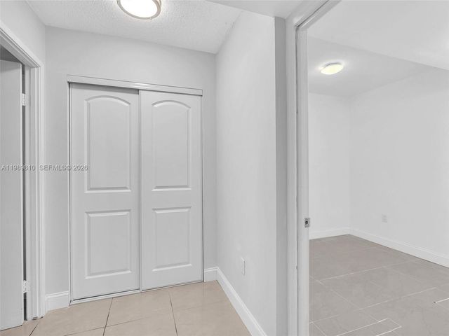 1770 NE 191st St 500-1, Miami, FL 33179