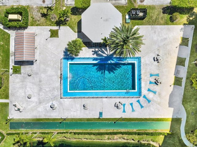 1770 NE 191st St 500-1, Miami, FL 33179