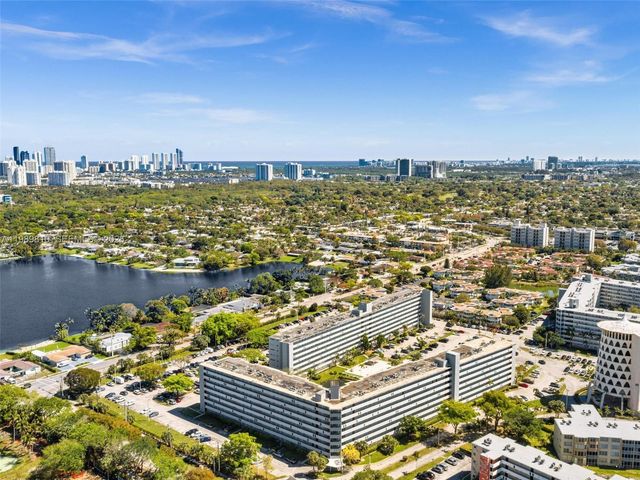 1770 NE 191st St 500-1, Miami, FL 33179