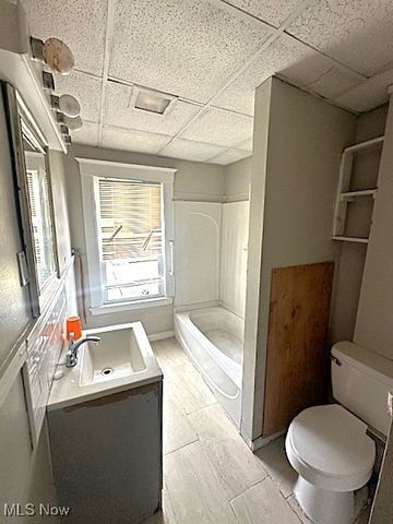 2082 W 98th Street, Cleveland, OH 44102