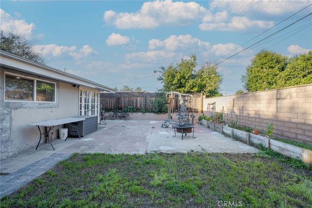 225 S Poinsettia, Orange, CA 92868