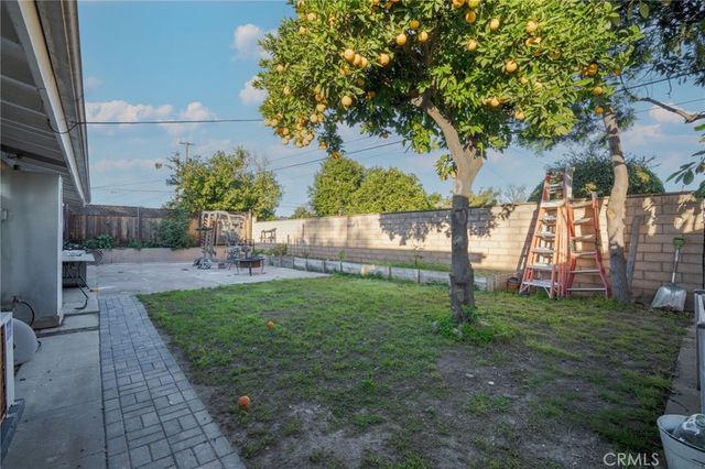 225 S Poinsettia, Orange, CA 92868