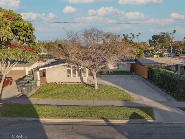 225 S Poinsettia, Orange, CA 92868