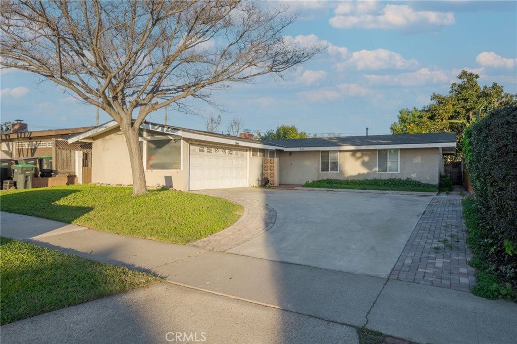 225 S Poinsettia, Orange, CA 92868