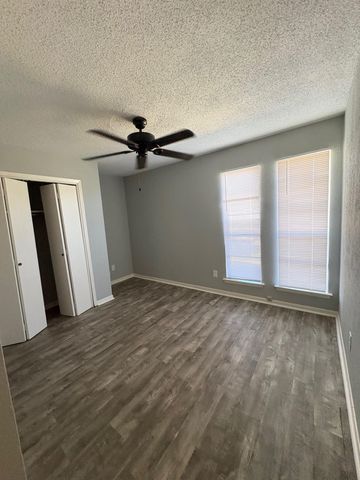 317 W William Cannon Drive DR B, Austin, TX 78745