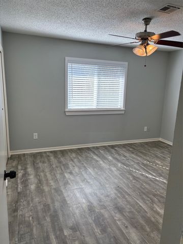 317 W William Cannon Drive DR B, Austin, TX 78745