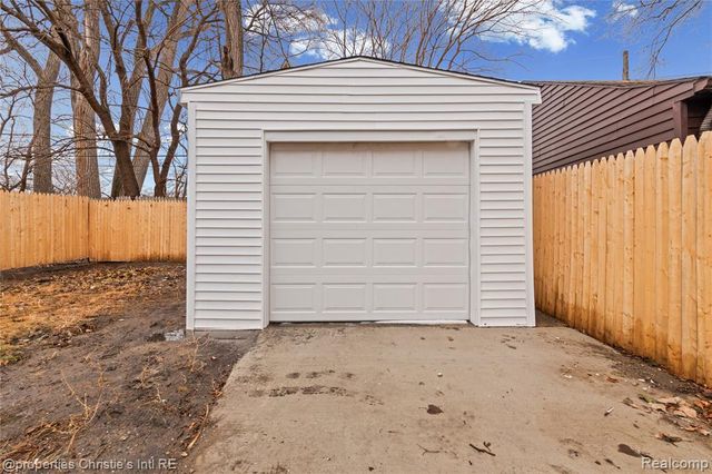 18618 Kentucky Street, Detroit, MI 48221