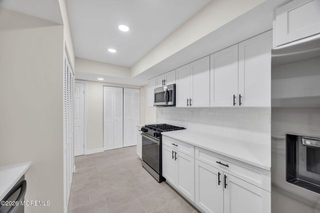 28 Kingsley Way, Freehold, NJ 07728