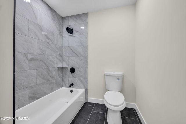 28 Kingsley Way, Freehold, NJ 07728